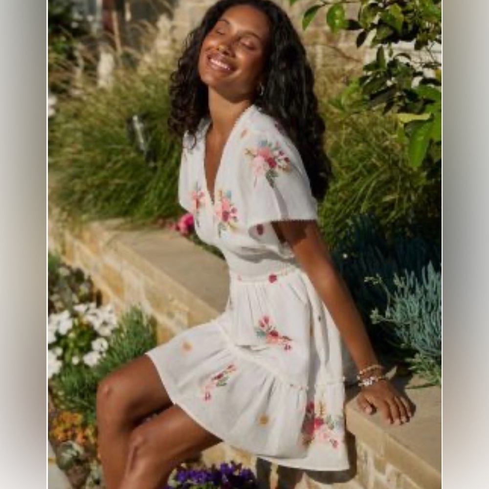 PQ Swim White Embroidered floral dress - Picture 2 of 8